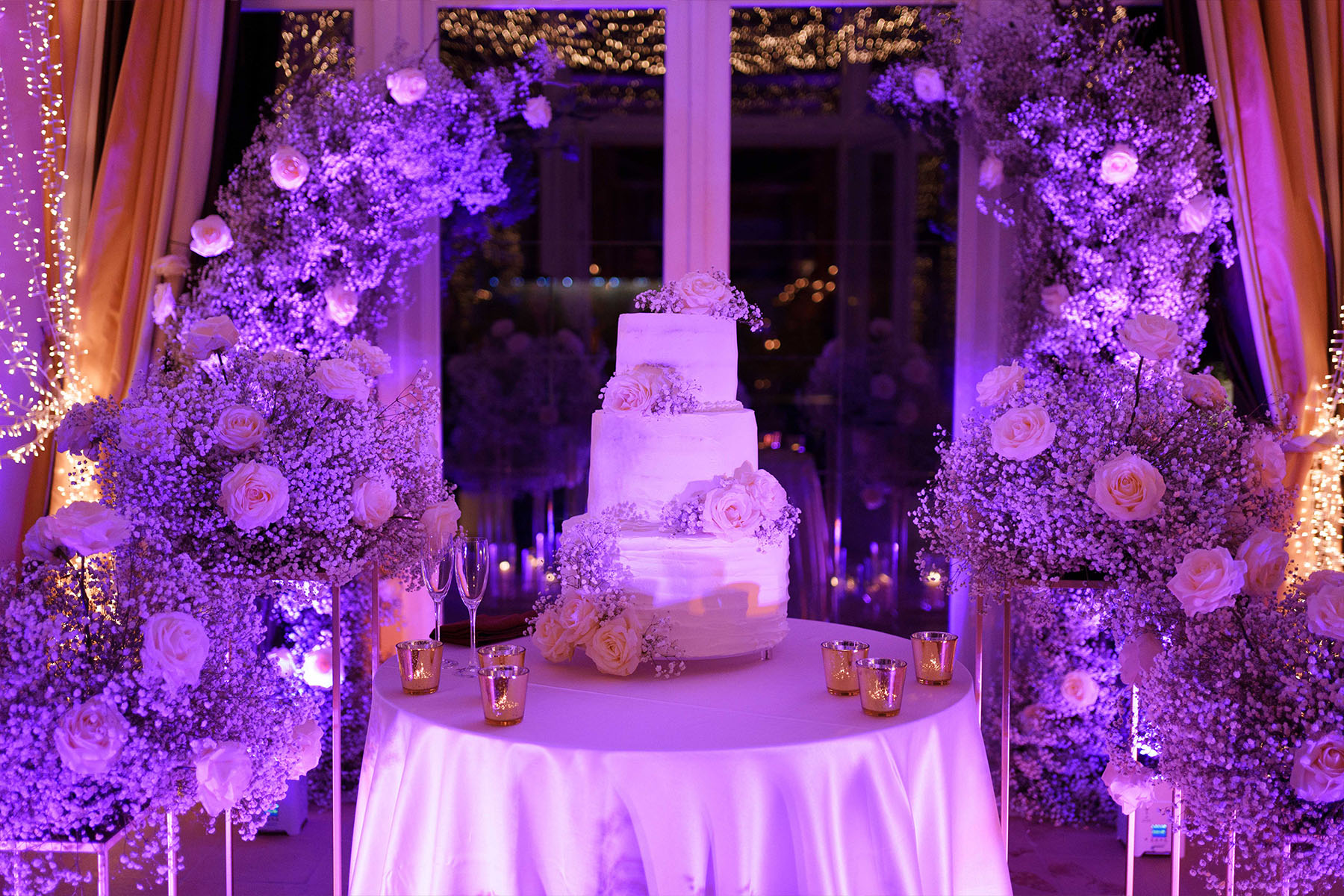 Allestimento matrimonio inverno per torta nuziale